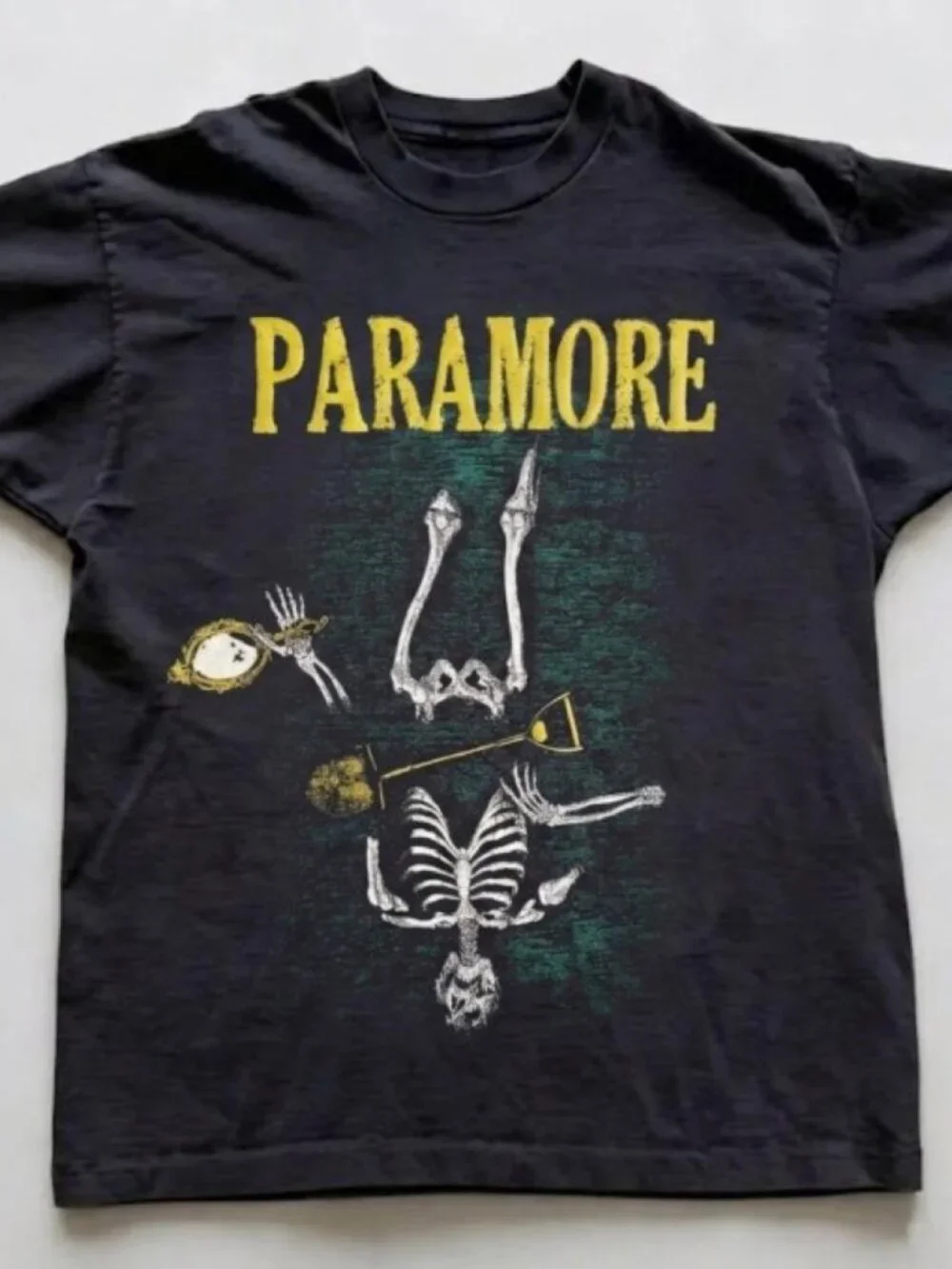 Black Paramore T shirt